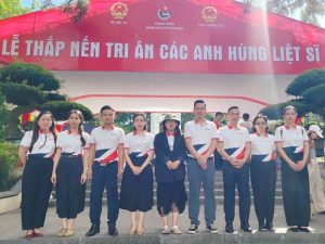 Công ty Việt Trí MD dâng hương kỷ niệm 78 năm