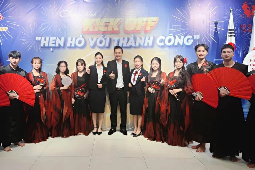 Đại diện chi nhánh Việt Trí MD tại Quảng Trị tại Kick off Hẹn hò với thành công